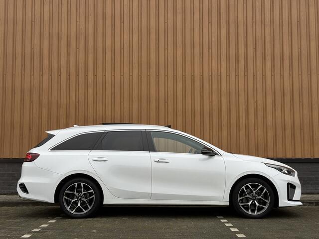 KIA CEE D Ceed Sportswagon 1.0 T-GDi GT-Line | Panoramadak | Stuurwielverwarming | Stoelverwarming | Camera | DAB | Apple Carplay | Android Auto | Lane Assist | Keyless Go | Keyless Entry |