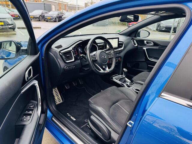 KIA CEE D Ceed Sportswagon 1.0 T-GDi GT-Line Panoramadak | All season banden| Clima | Cruise | Camera | Navi | Keyless | Privacyglass