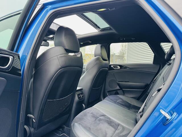 KIA CEE D Ceed Sportswagon 1.0 T-GDi GT-Line Panoramadak | All season banden| Clima | Cruise | Camera | Navi | Keyless | Privacyglass