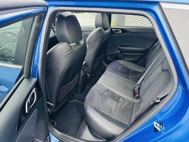 KIA CEE D Ceed Sportswagon 1.0 T-GDi GT-Line Panoramadak | All season banden| Clima | Cruise | Camera | Navi | Keyless | Privacyglass