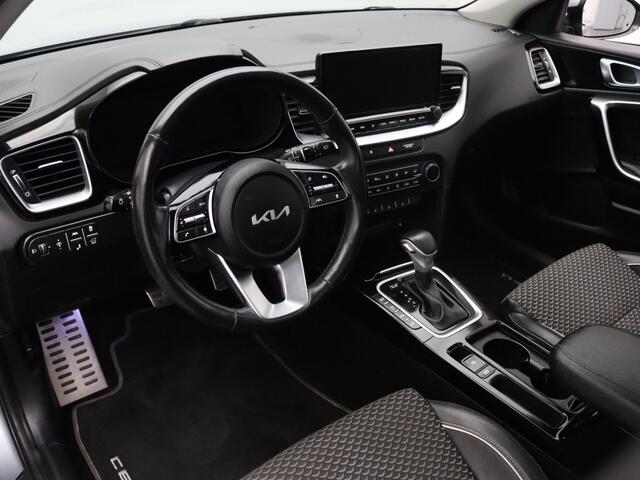 KIA CEE D Ceed Sportswagon 1.5 T-GDi MHEV ExecutiveLine Camera | Adapt. Cruis | Parkeersens. v+a | Trekhaak