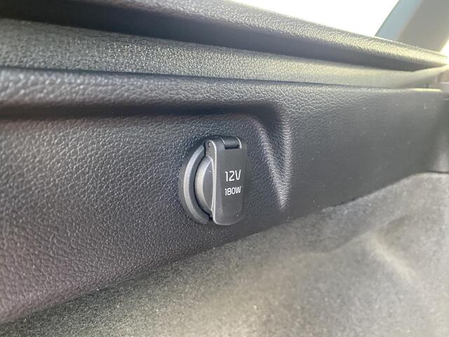 KIA CEE D Ceed Sportswagon 1.6 GDI PHEV DynamicPlusLine Edition Boekjes compleet, dealer onderhouden, stoel- & stuurverwarming, navigatie Apple CarPlay/Android Auto, parkeersensoren, camera, keyless, BTW-auto