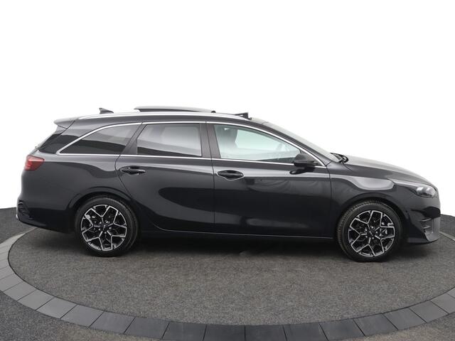 KIA CEE D Ceed Sportswagon 1.5 T-GDi GT-Line Automaat - Kantel/schuifdak - Navigatie - Adaptive Cruisecontrol - Achteruitrijcamera - Parkeersensoren - - Fabrieksgarantie tot 04-2032 of 150.000 km