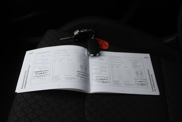 KIA CEE D Ceed Sportswagon 1.0 T-GDi DynamicPlusLine Stoelverwarming/Stuurverwarming/Achteruitrijcamera/Apple carplay/Licht metalen velgen/Cruise control/Lane assist