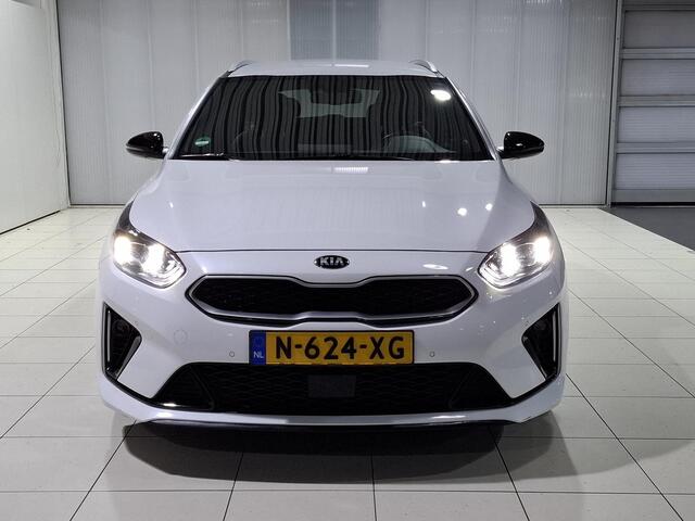 KIA CEE D Ceed Sportswagon 1.5 T-GDi MHEV GT-Line Edition AUTOMAAT, Stoel en Stuur verwarming, Apple Carplay/Android Auto, Navigatie, Camera.