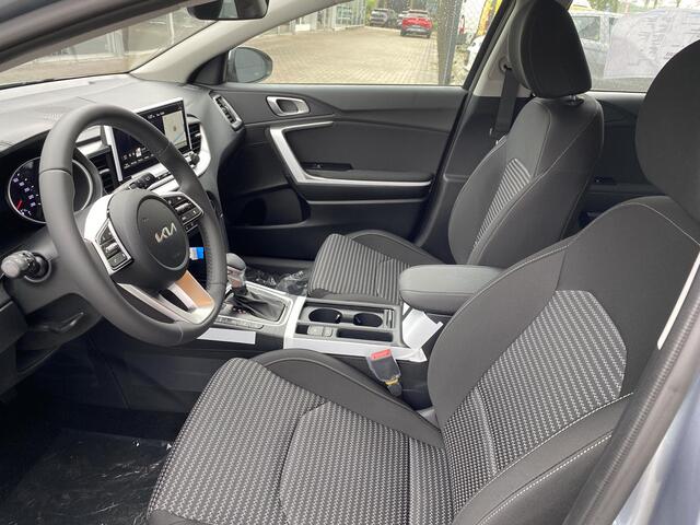 KIA CEE D Ceed SW 1.5 T-GDi MHEV DCT7 DynamicLine | Navigatie | Parkeercamera | Climate Control | Cruise Control Adaptief |