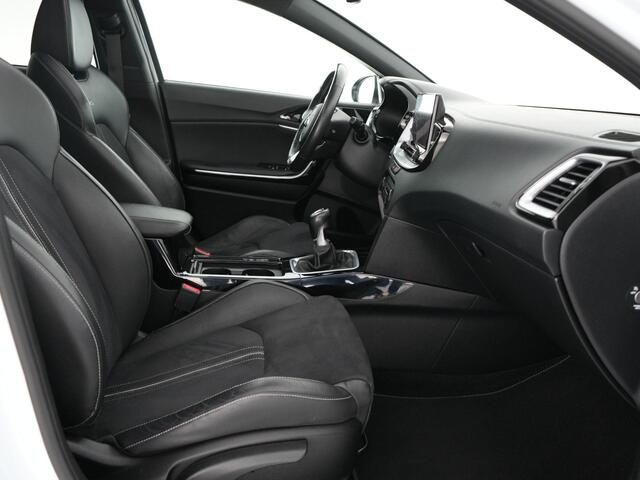 KIA CEE D Ceed 1.0 T-GDi GT-Line |panoramadak|stoelverwarming|stuurverwarming|Apple Carplay|navigatie|camera|DAB|keyless|rijhulpsystemen|LED|