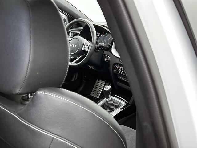 KIA CEE D Ceed Sportswagon 1.5 T-GDi GT-Line Interesse in deze Kia? Deze is uitsluitend te bezichtigen op basis afspraak in Kia Goes