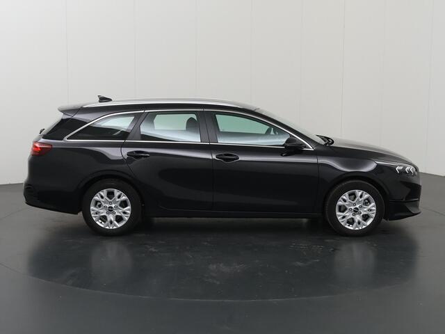 KIA CEE D Ceed SW 1.5 T-GDi DCT7 DynamicLine | Navigatie | Parkeercamera | Climate Control | Cruise Control Adaptief |