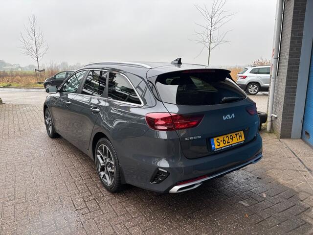 KIA CEE D 1.6 GDI PHEV DYN+L.