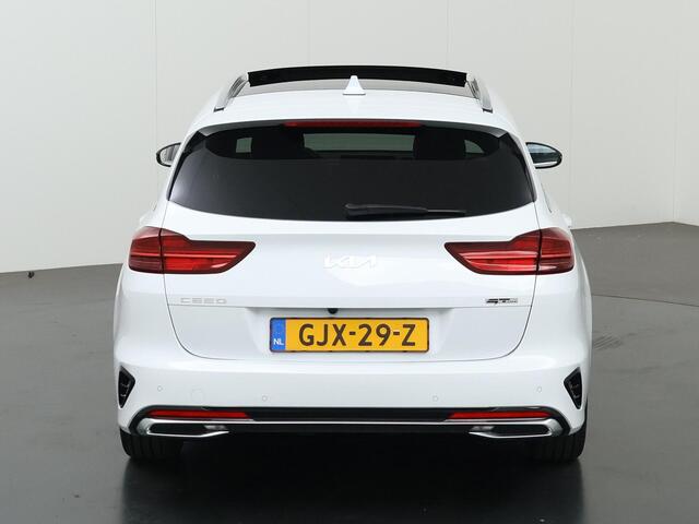 KIA CEE D Ceed Sportswagon 1.5 T-GDi GT-Line | Panoramadak | Navigatie | Parkeercamera | Stoel/Stuurverwarming | Keyless Go |