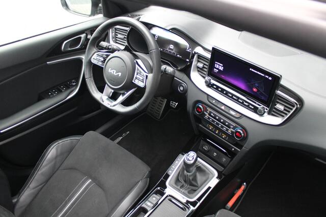 KIA CEE D Ceed 1.0 T-GDi GT-Line - Pano - Stoel/Stuurverwarming - Camera - Keyless - Carplay - Blindspot - Rijklaar