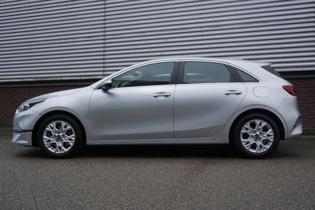 KIA CEE D Ceed 1.0 T-GDi 120PK DynamicLine/NL-Auto/All-Seasonband /1e Eigenaar.