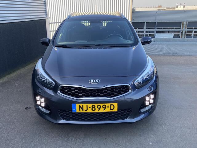 KIA CEE D cee'd Sportswagon 1.0 T-GDi GT-PlusLine Navigatie, Stoel- & Stuurwielverwarming, Climte control, LMV 17", Achteruitrijcamera, Parkeersensoren, Dealeronderhouden