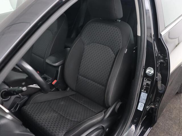 KIA CEE D Ceed 1.4 T-GDi DynamicLine | Automaat | Camera | Trekhaak | Carplay | Navigatie | Climate control | DAB | Cruise control | Parkeerhulp
