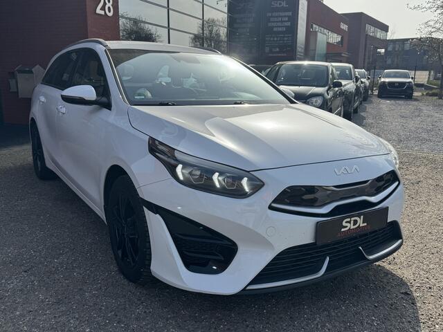KIA CEE D Ceed Sportswagon 1.6 GDI PHEV DynamicPlusLine // KEYLESS // CAMERA+SENSOREN // STOEL+STUURVERWARMING // CARPLAY //