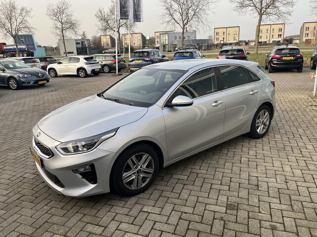 KIA CEE D Ceed 1.6 CRDi DynamicLine / Cruise / Carplay / Clima / Lmv
