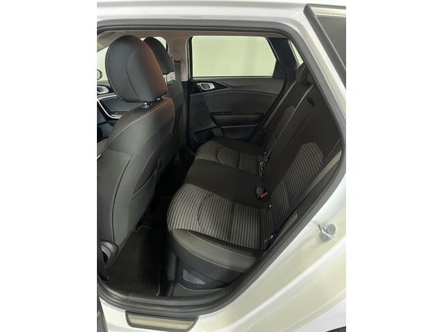 KIA CEE D Ceed Sportswagon 1.6 GDI PHEV PLUG-IN DynamicLine 1E EIGN/ECC/APPLE/ADAPTIVE/CAMERA