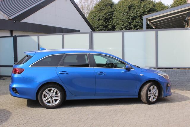 KIA CEE D cee'd Sportswagon 1.6 GDI DynamicLine Navi, Camera, Carplay, All Season