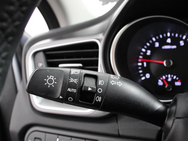 KIA CEE D Ceed Sportswagon 1.0 T-GDi DynamicLine Climate control | Cruise control | Lane assist | Parkeersensor achter | Camera | Navigatie | Lichtmetalen velgen | Apple Carplay/ Android Auto