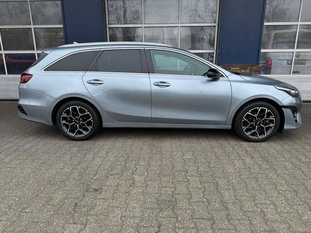 KIA CEE D 1.5 T-GDI GT-LINE, Camera, Elektr. A klep, Stoel/stuurwiel verw, Pano, Carplay, ALL IN prijs!
