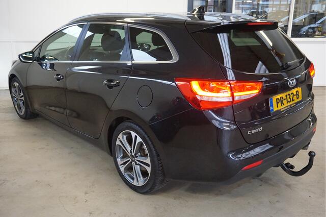 KIA CEE D cee'd Sportswagon 1.0 T-GDi GT-Line Summer Edition Trekhaak Schuifdak