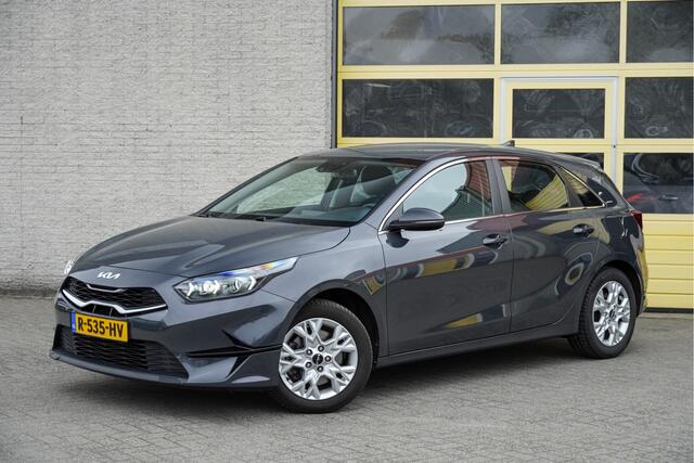 KIA CEE D Ceed 1.0 T-GDi 5drs DynamicLine BJ2022 Lmv 16" | Led V+A | Pdc | Achteruitrijcamera | App-Connect | Navi | Climate control | Cruise control | Getint glas