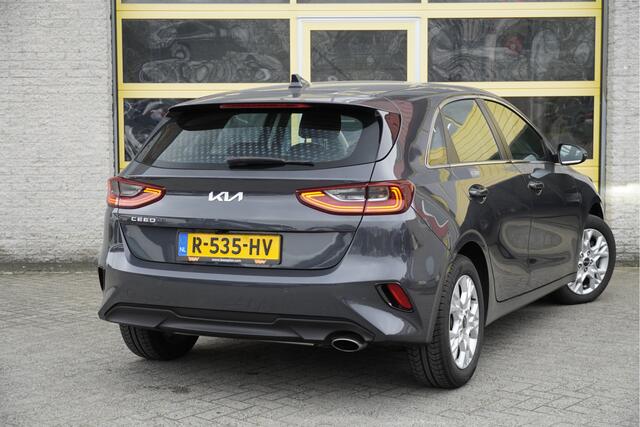 KIA CEE D Ceed 1.0 T-GDi 5drs DynamicLine BJ2022 Lmv 16" | Led V+A | Pdc | Achteruitrijcamera | App-Connect | Navi | Climate control | Cruise control | Getint glas