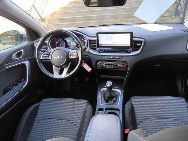 KIA CEE D Ceed 1.0 T-GDi DynamicLine Carplay,Grote Navi, Camera, All season banden, climate en adative cruise control, garantie tot 2030