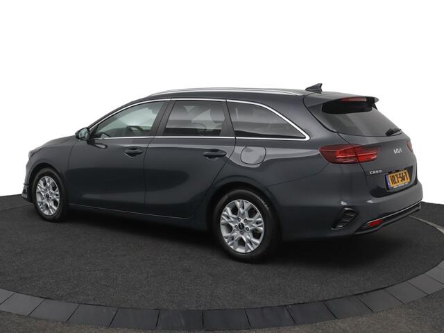 KIA CEE D Ceed Sportswagon 1.5 T-GDi DynamicPlusLine Automaat - Elektrische Achterklep - Stoel / Stuur Verwarming - Climate Control - Adaptive Cruise Control Fabrieksgarantie tot 04-2032 of 150.000 km