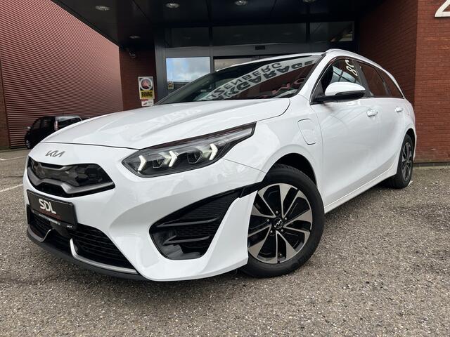 KIA CEE D Ceed Sportswagon 1.6 GDI PHEV DynamicLine // FULL LED // APPLE CARPLAY / ANDROID AUTO // ADAPTIVE CRUISE // KEYLESS // STOEL + STUURVERWARMING
