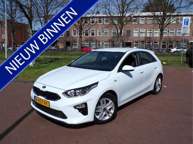 KIA CEE D Ceed 1.4 T-GDi DynamicPlusLine 141 PK,,, stuurverwarming nw banden