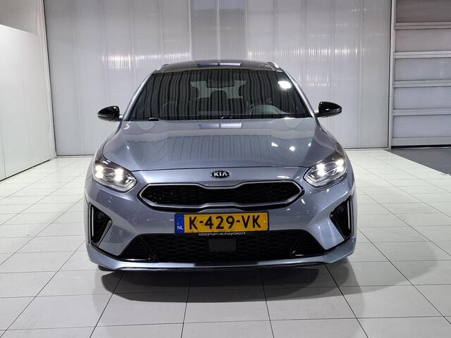 KIA CEE D Ceed Sportswagon 1.0 T-GDi GT-Line Stoel en Stuur verwarming, Schuif kantel dak, Apple Carplay/Android Auto, Navigatie, Camera.
