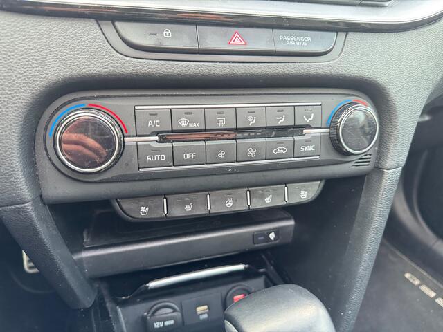 KIA CEE D Ceed Sportswagon 1.0 T-GDi ExecutiveLine Aut- Stoelventilatie, Stuur/Stoelverwarming, Panoramadak, Carplay, Android Auto