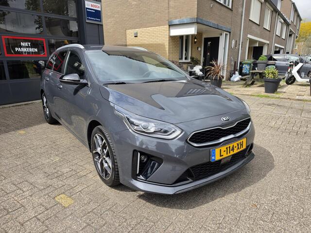 KIA CEE D Ceed Sportswagon 1.0 T-GDi GT-Line Business Edition / Airco clima/ Navigatie/ Cruise/ Camera/ PDC/ Apple carplay/ LED/ Pano dak/ LMV