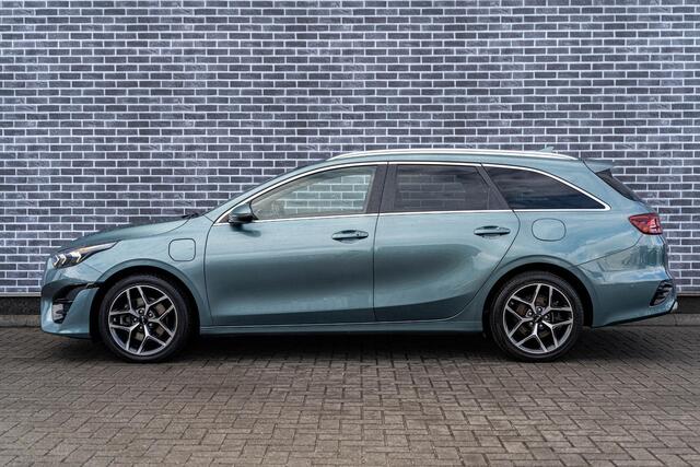 KIA CEE D Ceed Sportswagon 1.6 GDI PHEV ExecutiveLine | Plug-in Hybrid | Stoelventilatie | Stoelverwarming voor en achter | Cruise Control Adaptief | Navigatie | Apple Carplay | Android Auto | Keyless Entry | Elektrische Achterklep | Achteruitrijcamera