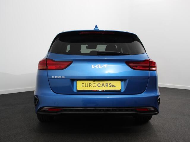 KIA CEE D Ceed Sportswagon 1.0 T-GDi DynamicLine Navigatie Apple Carplay/Android auto Climate control Adaptieve Cruise control LED Achteruitrijcamera Stuurverwarming Stoelverwarming Apple Carplay/ Android Auto Lichtmetalen velgen Navigatie Radio