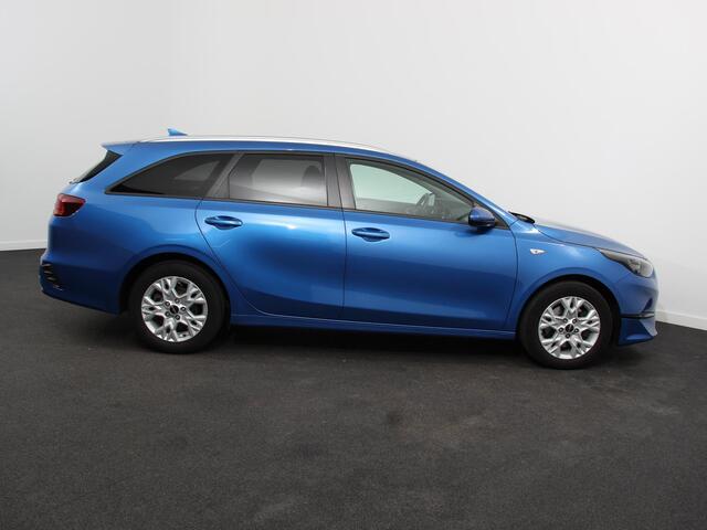 KIA CEE D Ceed Sportswagon 1.0 T-GDi DynamicLine Navigatie Apple Carplay/Android auto Climate control Adaptieve Cruise control LED Achteruitrijcamera Stuurverwarming Stoelverwarming Apple Carplay/ Android Auto Lichtmetalen velgen Navigatie Radio