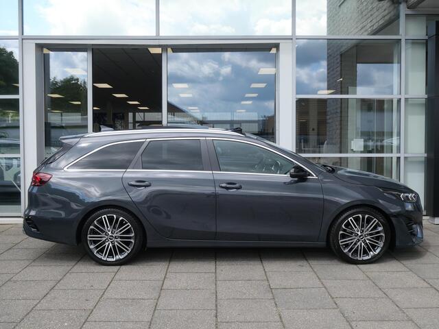 KIA CEE D Ceed Sportswagon 1.5 T-GDi GT-PlusLine | Trekhaak | Schuif/Kantel dak | Stoel/stuurverwarming | Dode Hoek |
