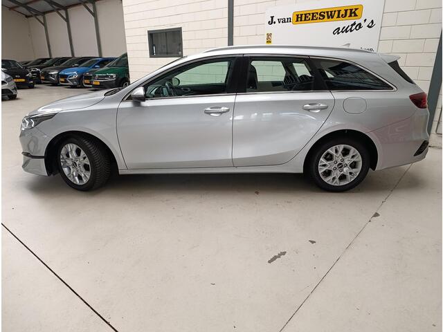 KIA CEE D Ceed Sportswagon 1.0 T-GDi MHEV DynamicLine Airco (automatisch) | Lmv | Pdc | Navi | Cv op afstand