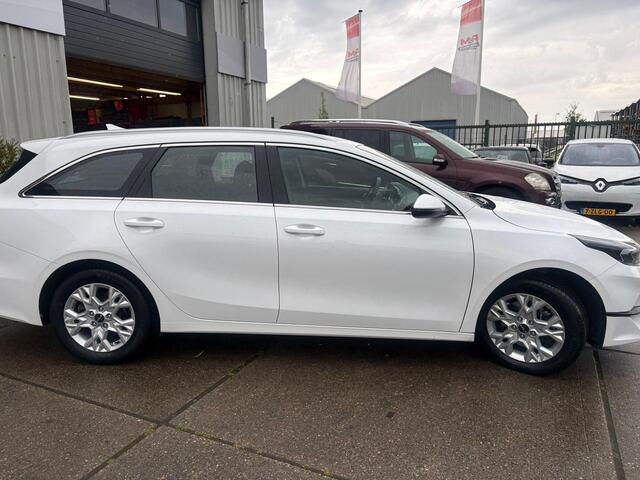 KIA CEE D Ceed Sportswagon 1.0 T-GDi DynamicLine Dealer ondh, Clima, cruise, camera, carplay