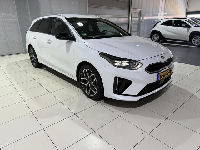 KIA CEE D Ceed SW 1.5 T-GDi MHEV GT-Line Edition AUTOMAAT, Stoel en Stuur verwarming, Apple Carplay/Android Auto, Navigatie, Camera.