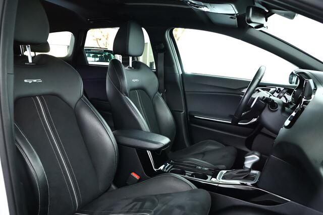 KIA CEE D Ceed Sportswagon 1.5 T-GDi GT-Line / Panorama / ACC / LED / Memory