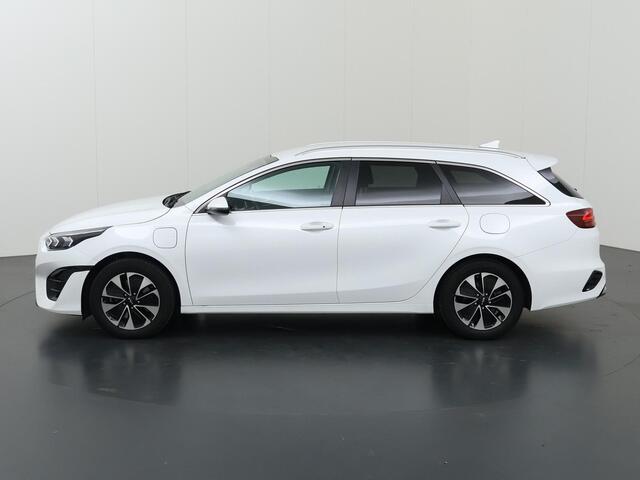 KIA CEE D Ceed Sportswagon 1.6 GDI PHEV DynamicPlusLine | Trekhaak | Stoel/Stuurwielverwarming | Dodehoek Detectie | Keyless Go | Elektrische Achterklep | Climate Control |