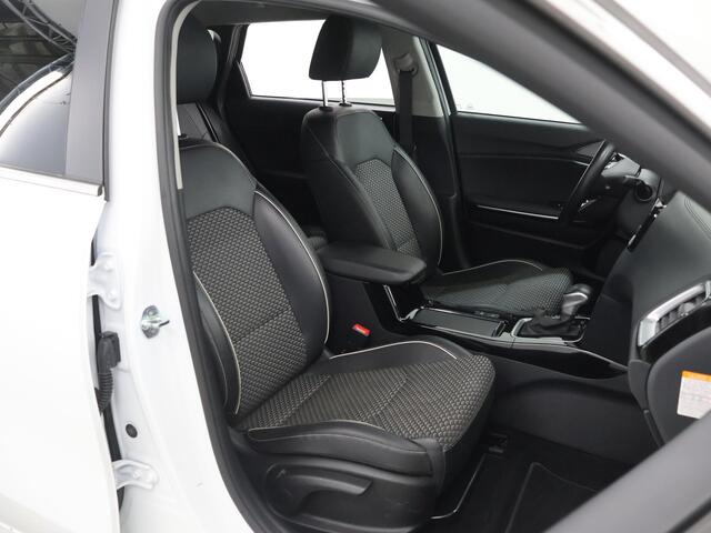 KIA CEE D Ceed Sportswagon 1.6 GDI PHEV DynamicPlusLine | Trekhaak | Stoel/Stuurwielverwarming | Dodehoek Detectie | Keyless Go | Elektrische Achterklep | Climate Control |