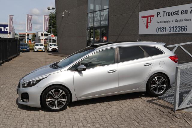 KIA CEE D cee'd Sportswagon 1.0 T-GDi GT-Line Summer Edition Panoramadak! NAP/Apple carplay/Trekhaak/Stoelverwarming/Stuurverwarming/Cruise control/Climate control/Navigatie/Bluetooth
