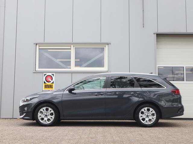 KIA CEE D Ceed Sportswagon 1.5 T-GDi DynamicPlusLine Stoel & Stuurverwarming / Camera / Full Led / Keyless