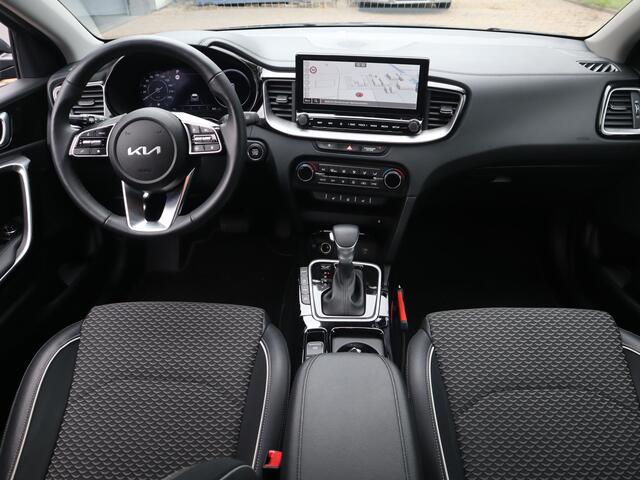 KIA CEE D Ceed Sportswagon 1.5 T-GDi DynamicPlusLine Stoel & Stuurverwarming / Camera / Full Led / Keyless