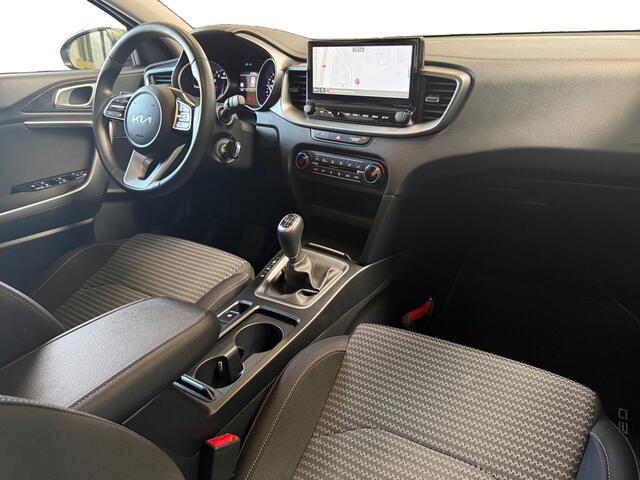 KIA CEE D Ceed Sportswagon 1.5 T-GDi DynamicLine I Navi I Carplay I Camera