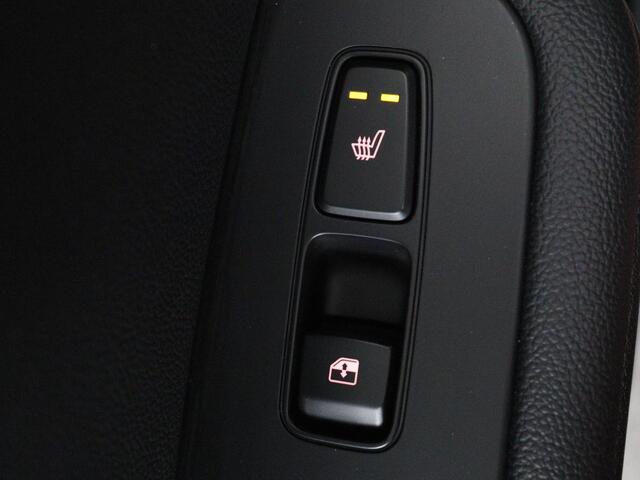 KIA CEE D Ceed 1.5 T-GDi GT-PlusLine | Panoramadak | Trekhaak | Stoelverwarming | Leder/Alcantara | JBL Sound | Carplay | Adaptive cruise | Sportstoelen | Achterbankverwarming | Keyless | Navigatie | Camera | Memory | Side Assist